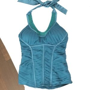 Gorgeous Bebe top in turquoise